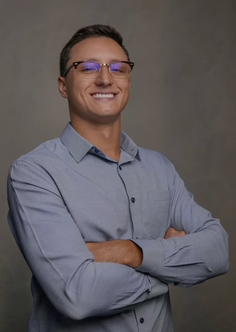 Enrico Mega Chiesa - CanteiroAEC